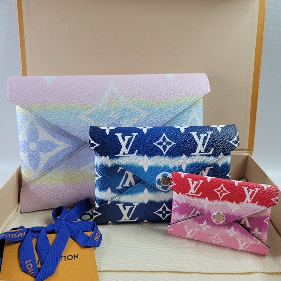 LOUIS VUITTON LV Escale Monogram Kirigami Pochette Set - Picture 17 of 17